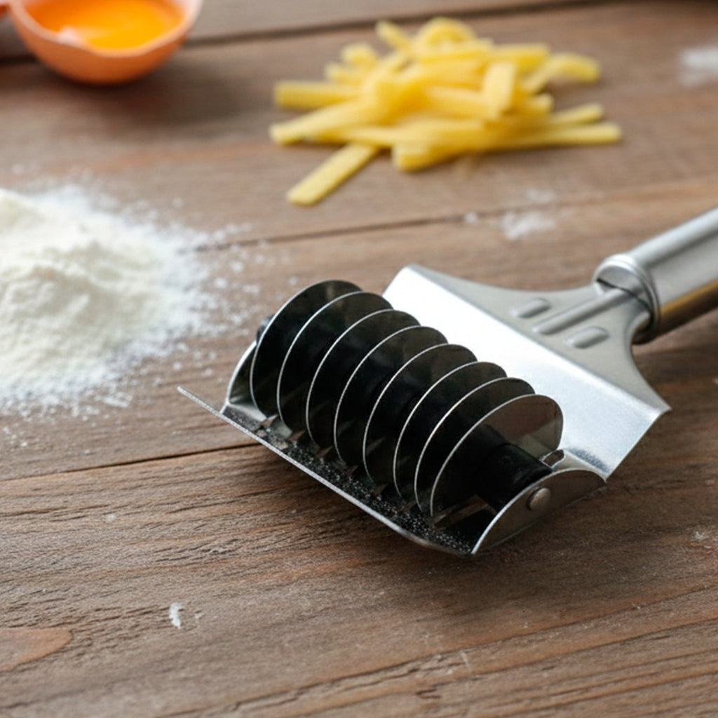 Multi-blade roller cutter designed for dough cutting in kitchens