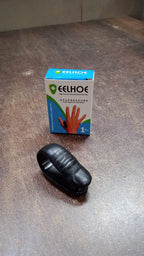 Product shot of LI4 Acupressure Point Clip in packaging