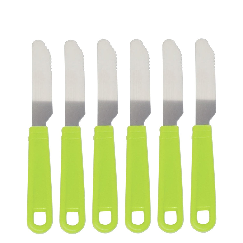 A butter knife from the premium stainless steel cutlery set, showcasing its design.
