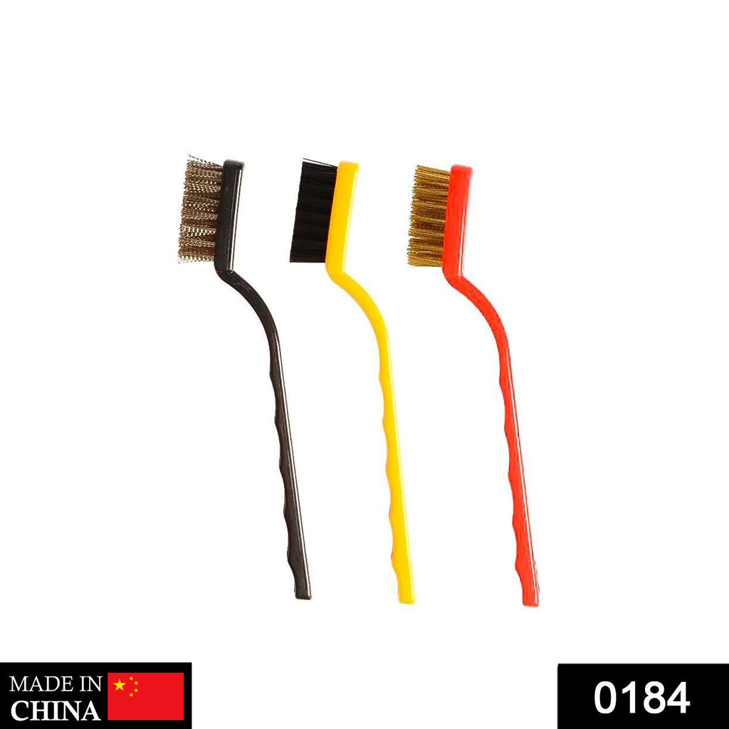 Detail shot showcasing the compact size and different bristle types of the mini wire brush set.