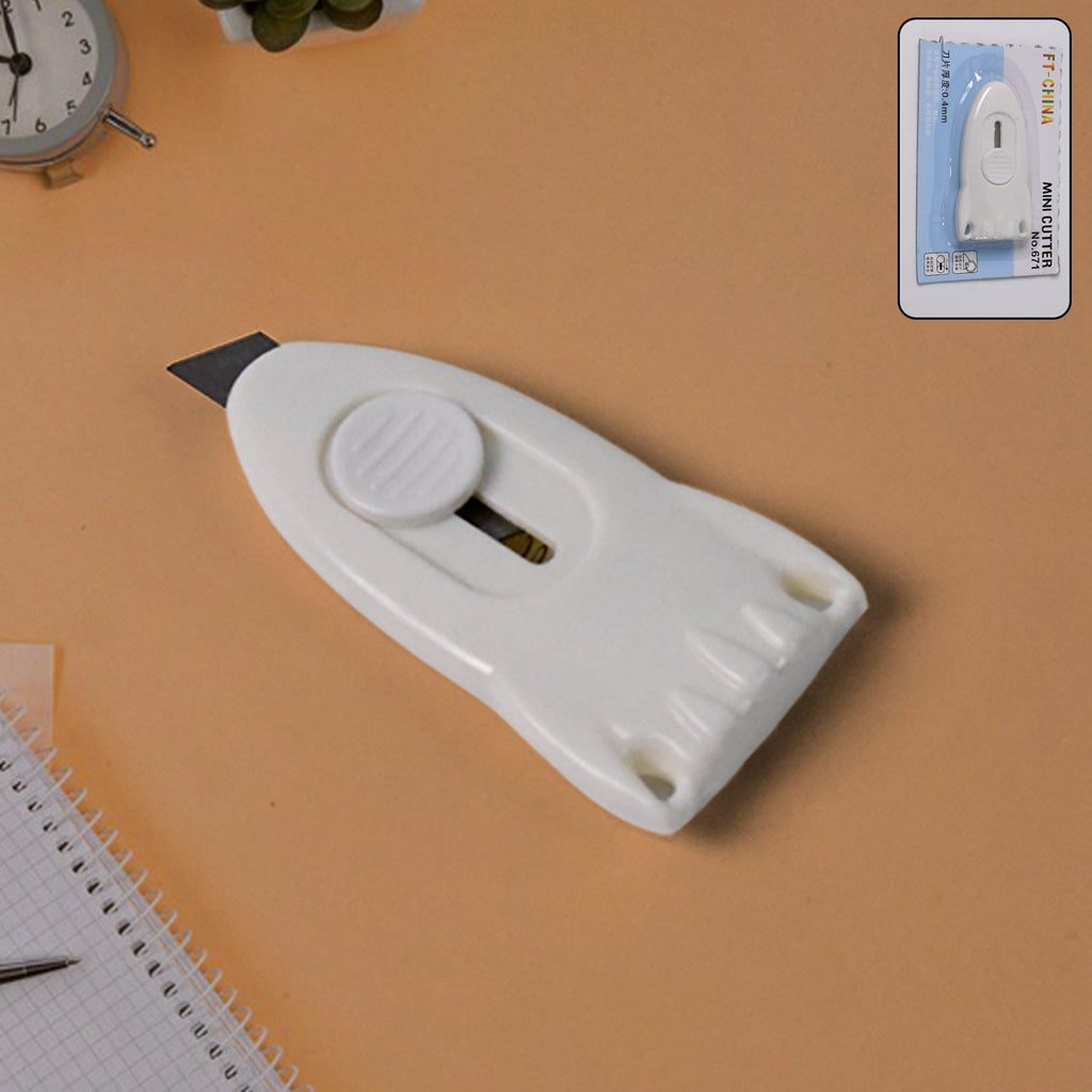 Mini Cloud Box Cutter showing sharp stainless steel blade