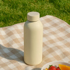 500ml stainless steel vacuum-insulated water bottle keeping drinks hot or cold