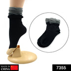 Soft cotton ankle socks with a skin-friendly design.