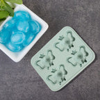 An overview of the durable food-grade silicone cartoon ice cube tray.