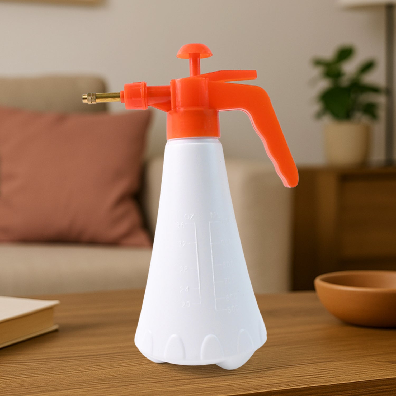 Handheld pressure water sprayer bottle with adjustable nozzle for gardening