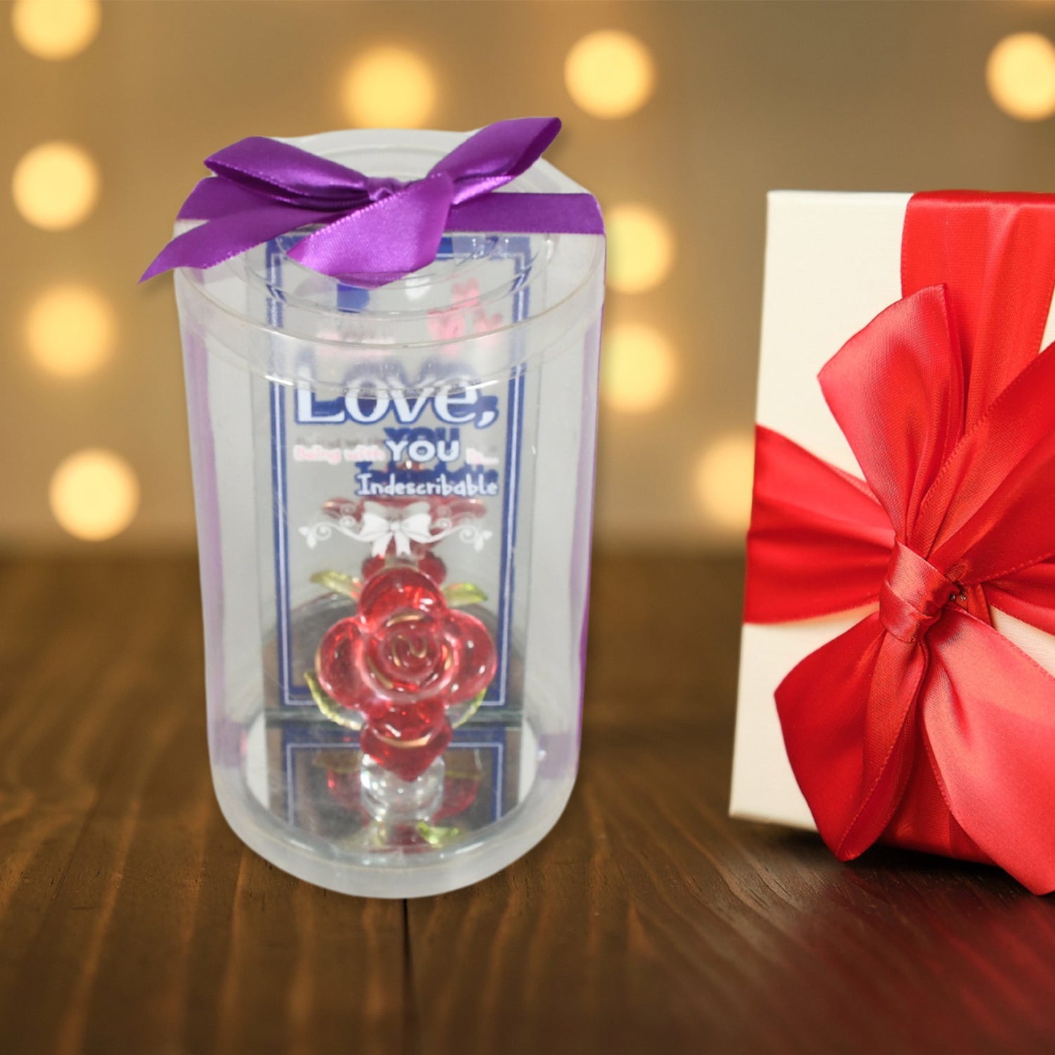 Full view of the charming Rose Showpiece, a perfect romantic gift for couples.