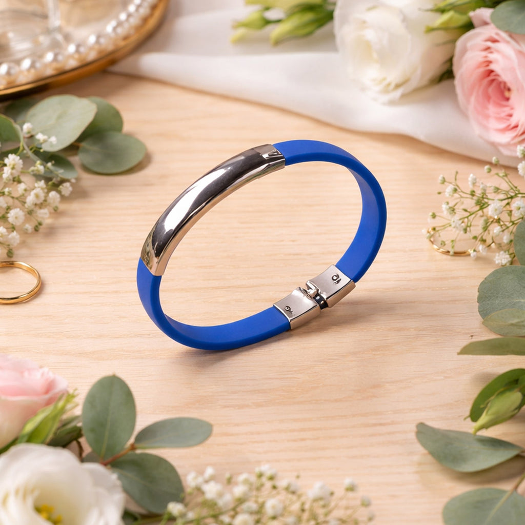 Premium fancy wrist bracelet with stylish silicone and metal finish