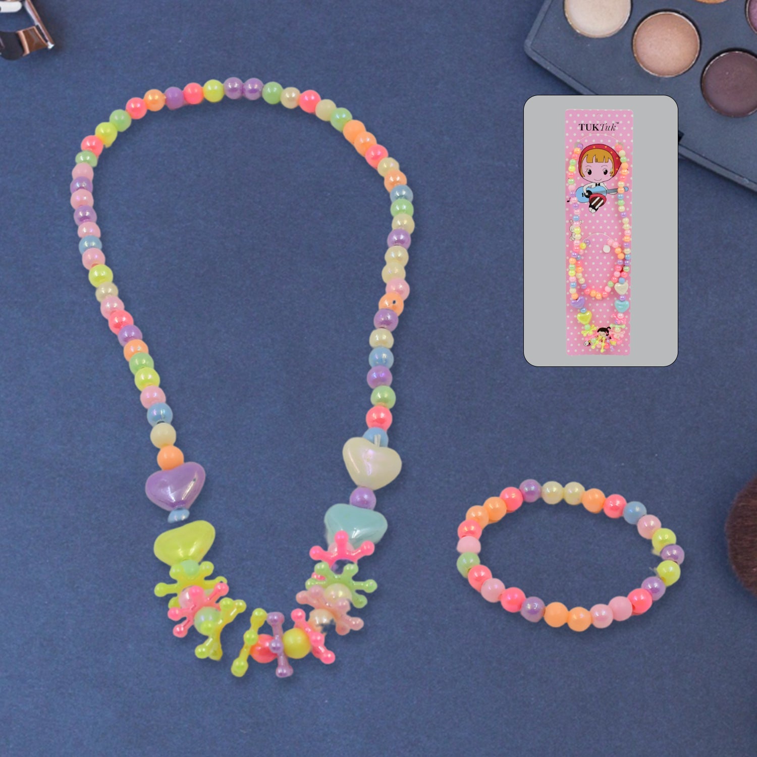 Charming Kids Pearl Necklace Set with matching bracelet for girls.