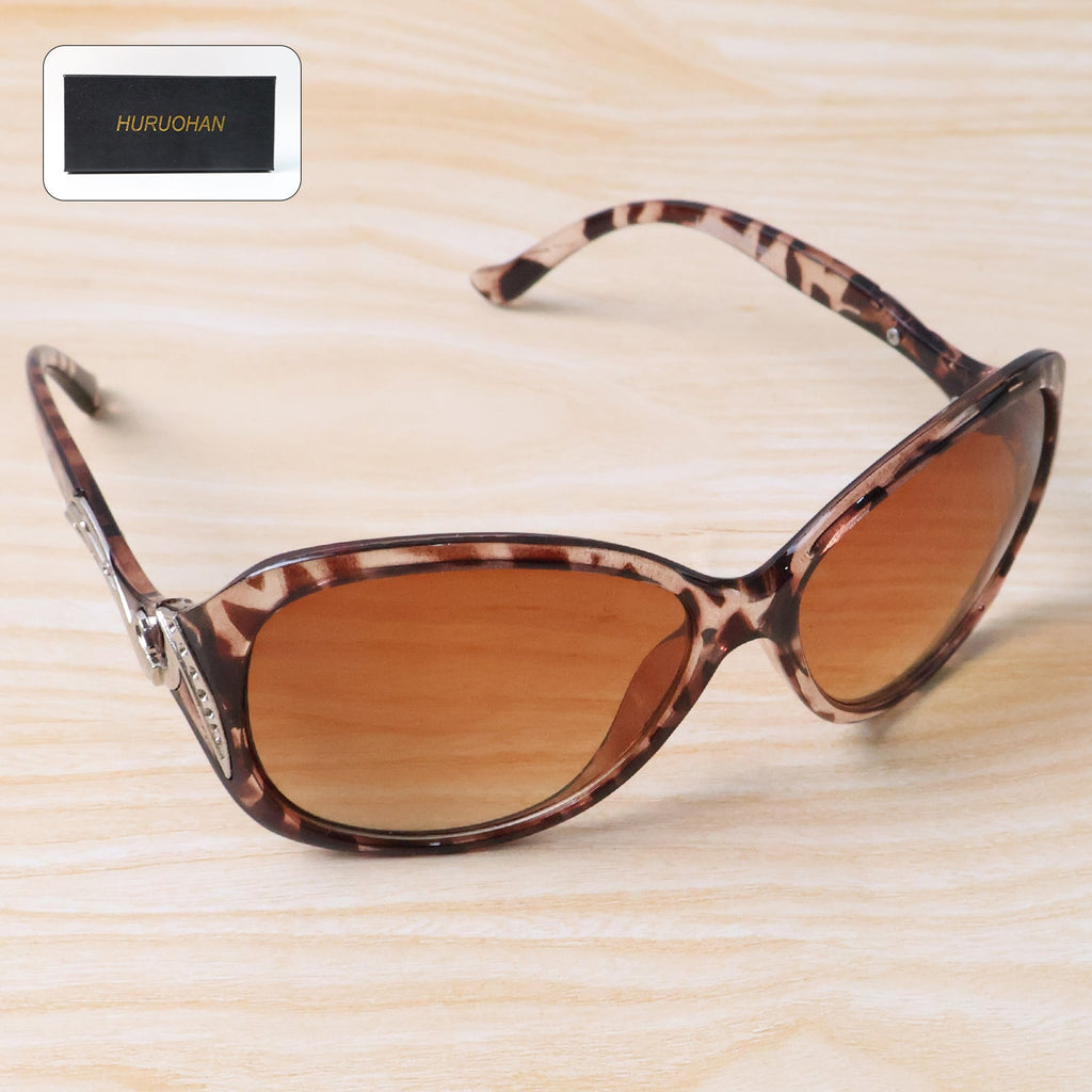 Stylish UV400 Sunglasses with a full-rim oval frame, offering modern eye protection.