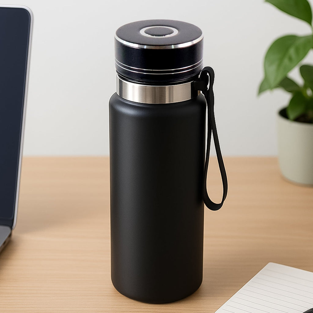 800ml Stainless Steel Water Bottle with vacuum insulation, shown upright.