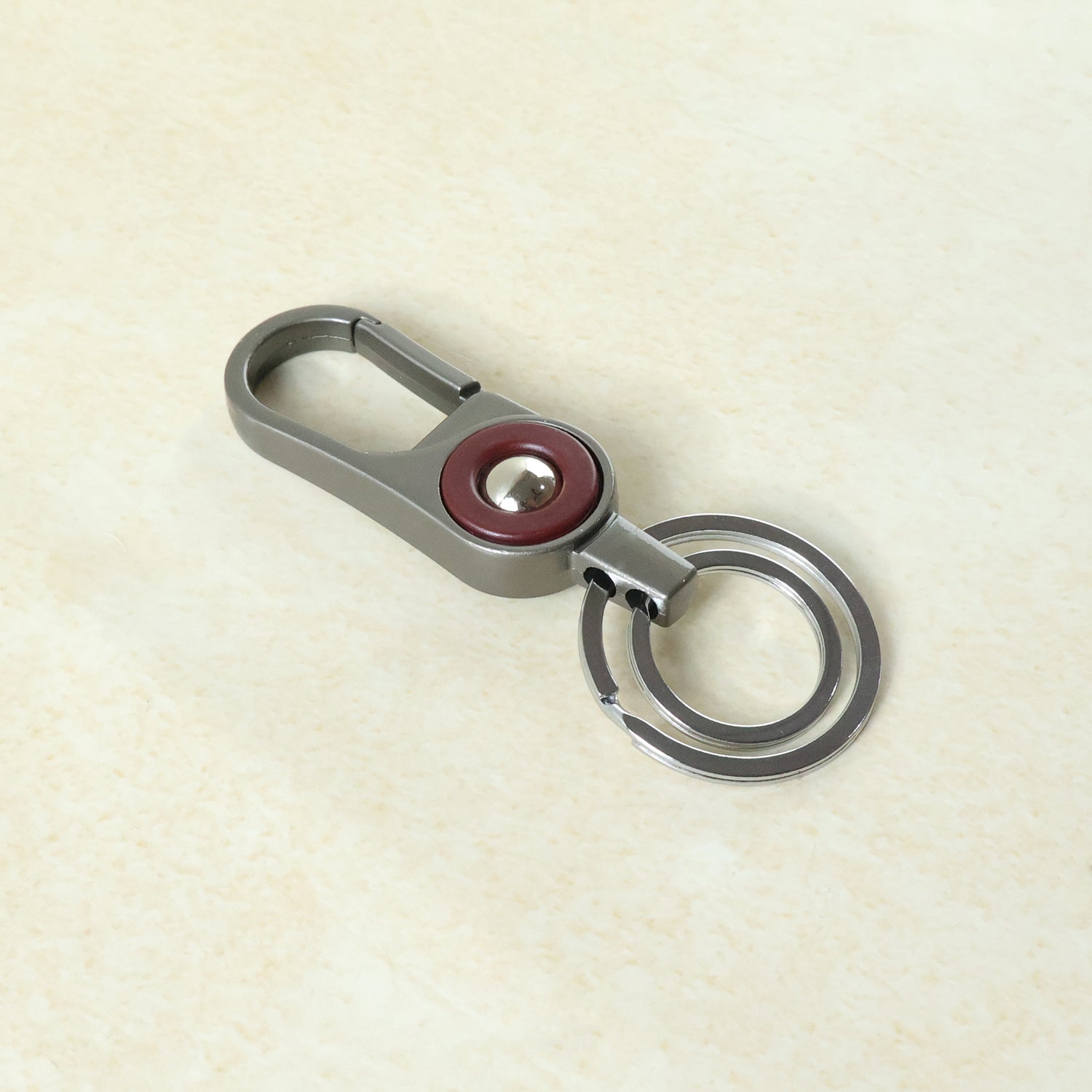 Dual ring metal key holder with secure clip design