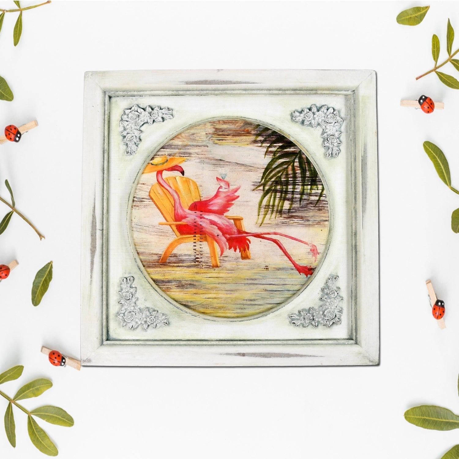 Front view of the sturdy 12x12 inch photo frame.
