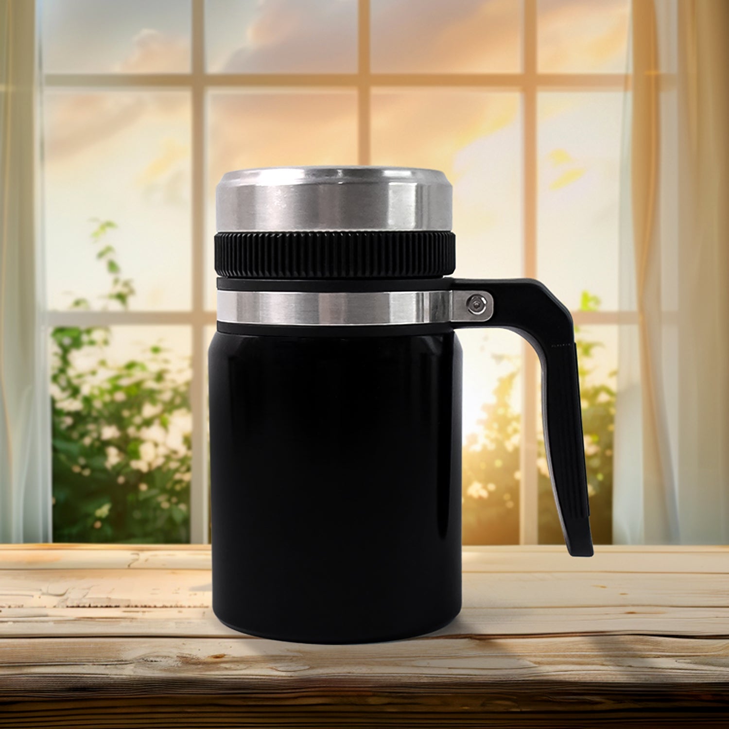 Stainless steel vacuum coffee cup with non-slip handle and 600ml capacity