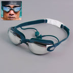 Anti-fog swimming goggles with UV protection and mirrored lenses in plastic case
