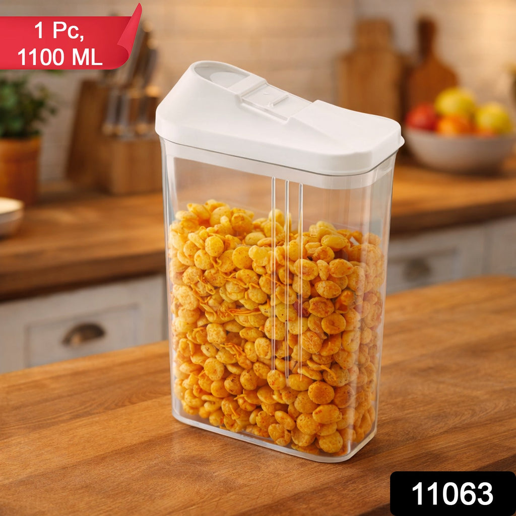 Lockable kitchen jar ideal for storing grains, pulses, and cereals