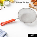 Kitchen strainer featuring sturdy handle for comfortable use