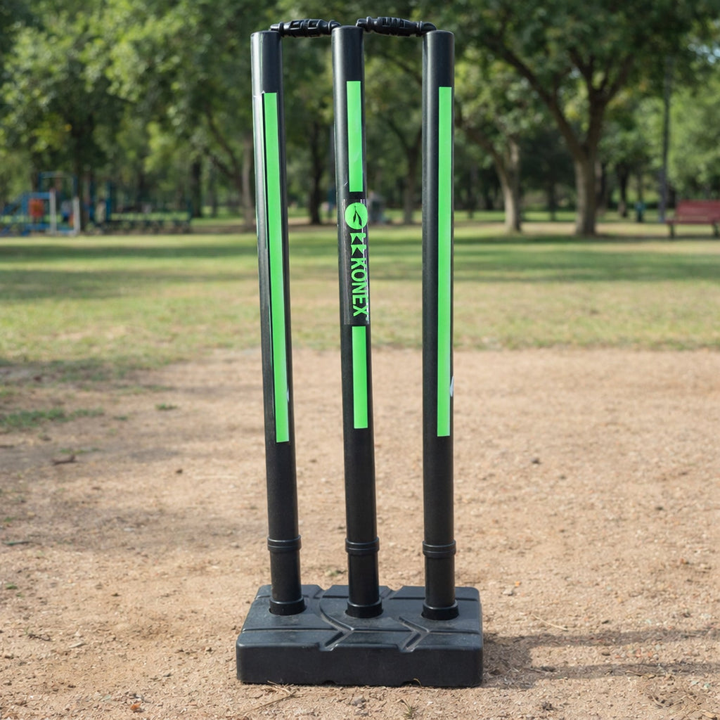 Durable cricket stump stand with stable heavy base