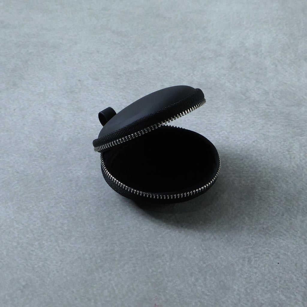 Protective travel case for earphones