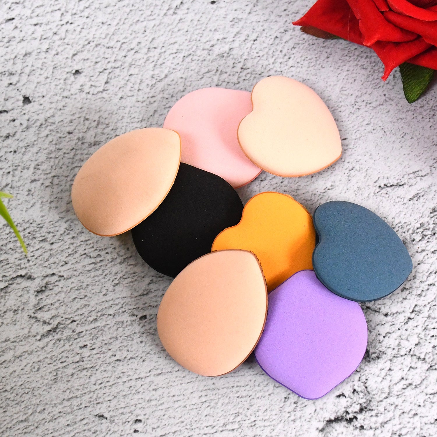 Mini Finger Makeup Powder Puff 8-piece multicolor set for makeup application