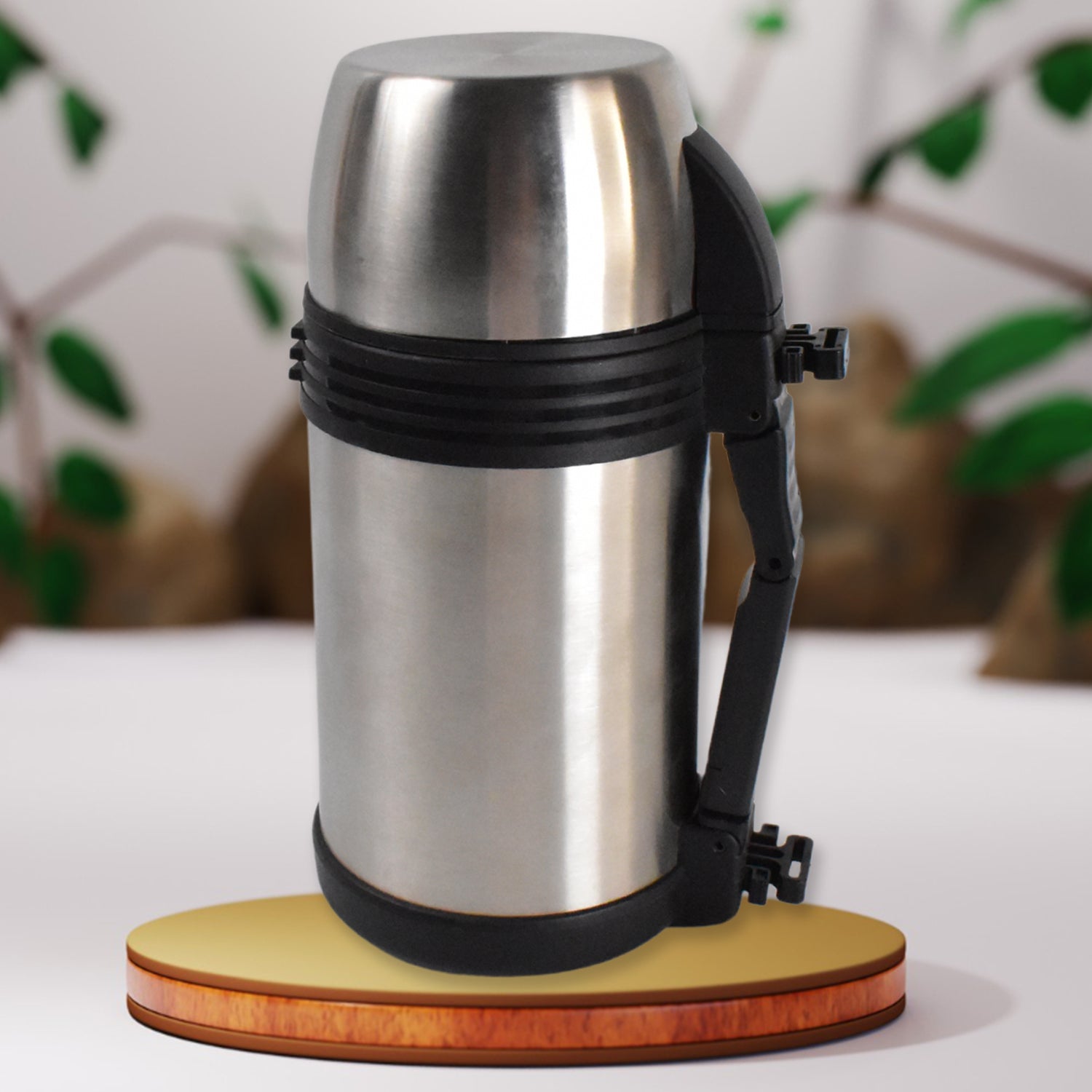 Durable stainless steel insulated flask bottle ideal for gym and trekking