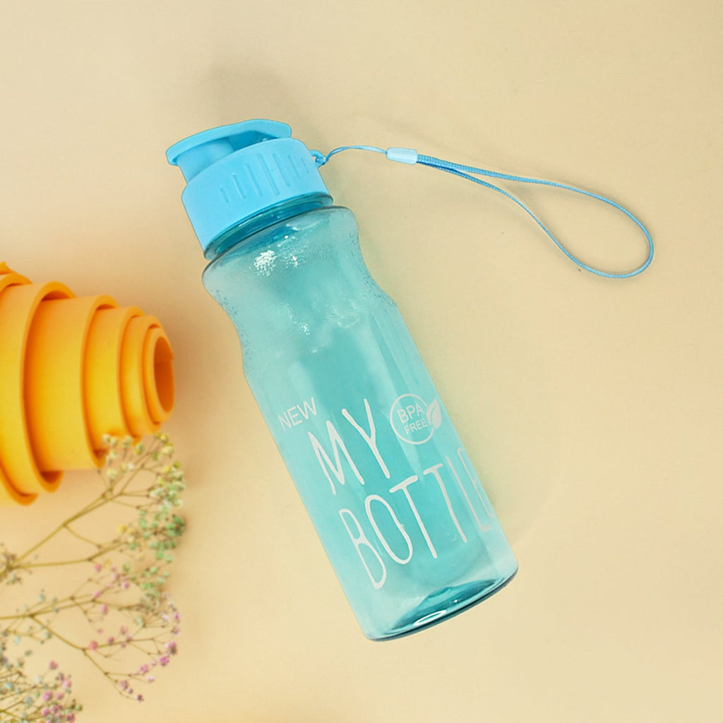 Leak-proof BPA-free sports water bottle in blue color for office or outdoor use