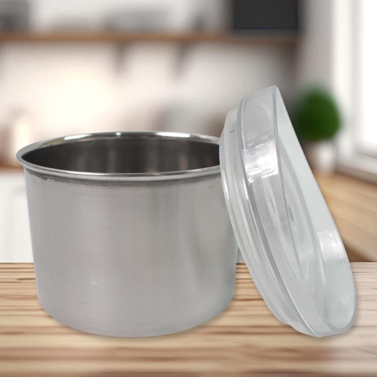 Front view of the Konvex 500ml stainless steel container, highlighting its sleek design.