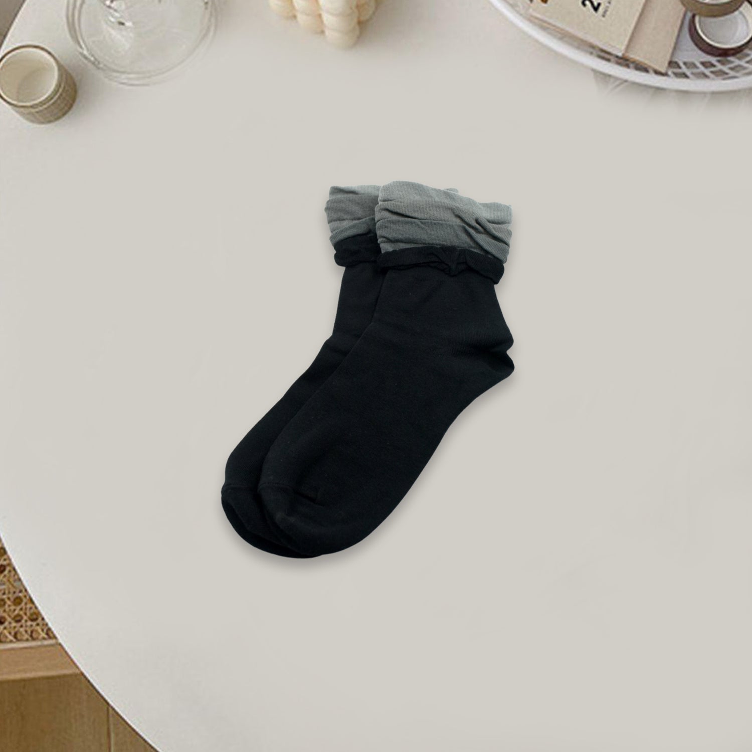 Comfortable women's ankle socks in a neutral shade.