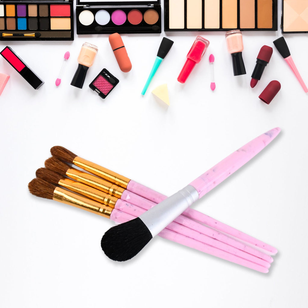Portable and compact makeup brush kit with five brushes for foundation and eyeshadow
