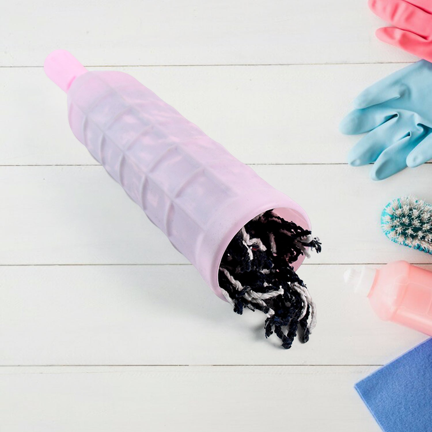 Close-up of absorbent cotton mop head for effective floor cleaning