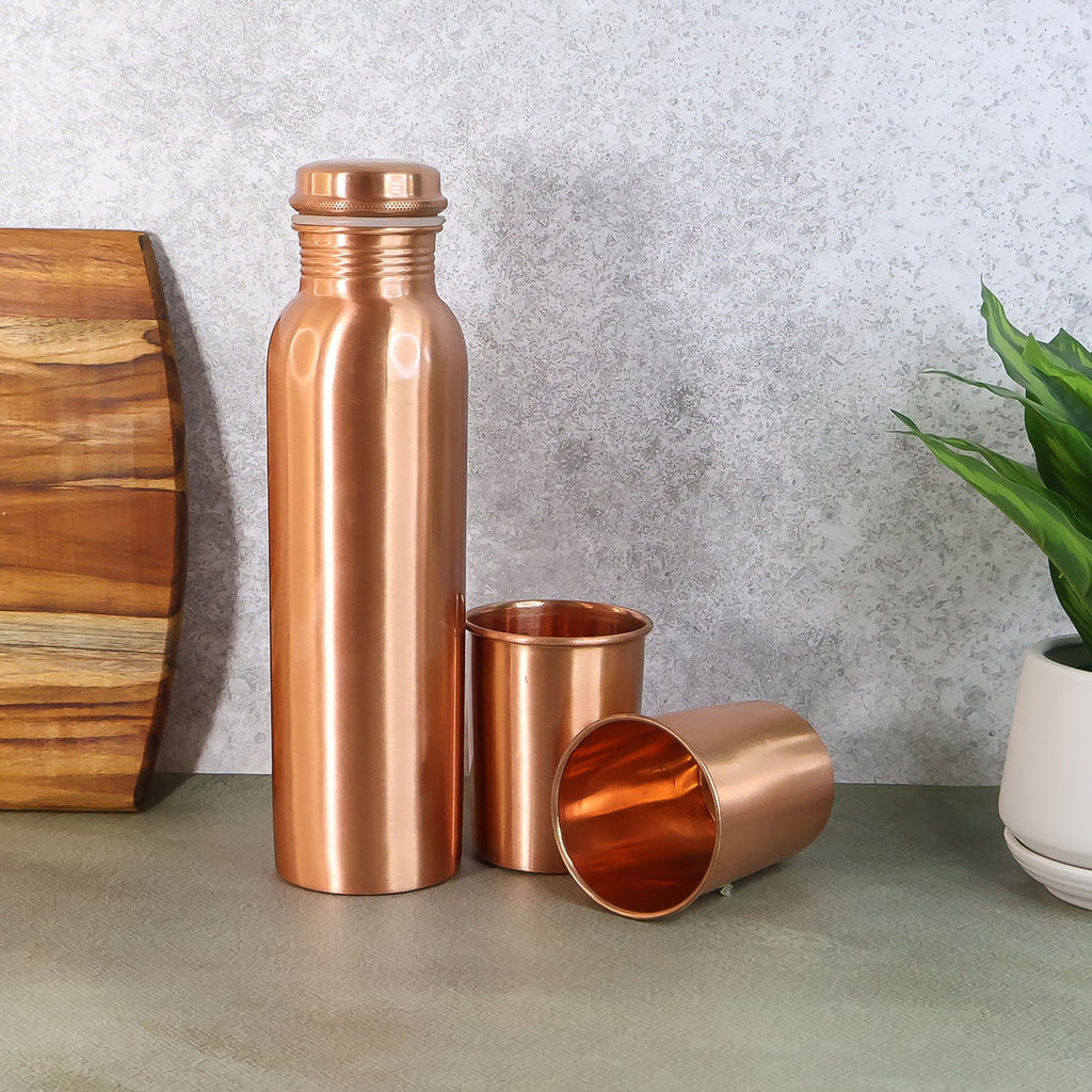 Top-down view of the Copper Water Bottle Set, emphasizing the complete gift collection.