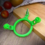 Using apple peeler cutter to peel apple effortlessly