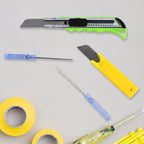 Industrial heavy duty cutter knife with replacement blade and screwdrivers