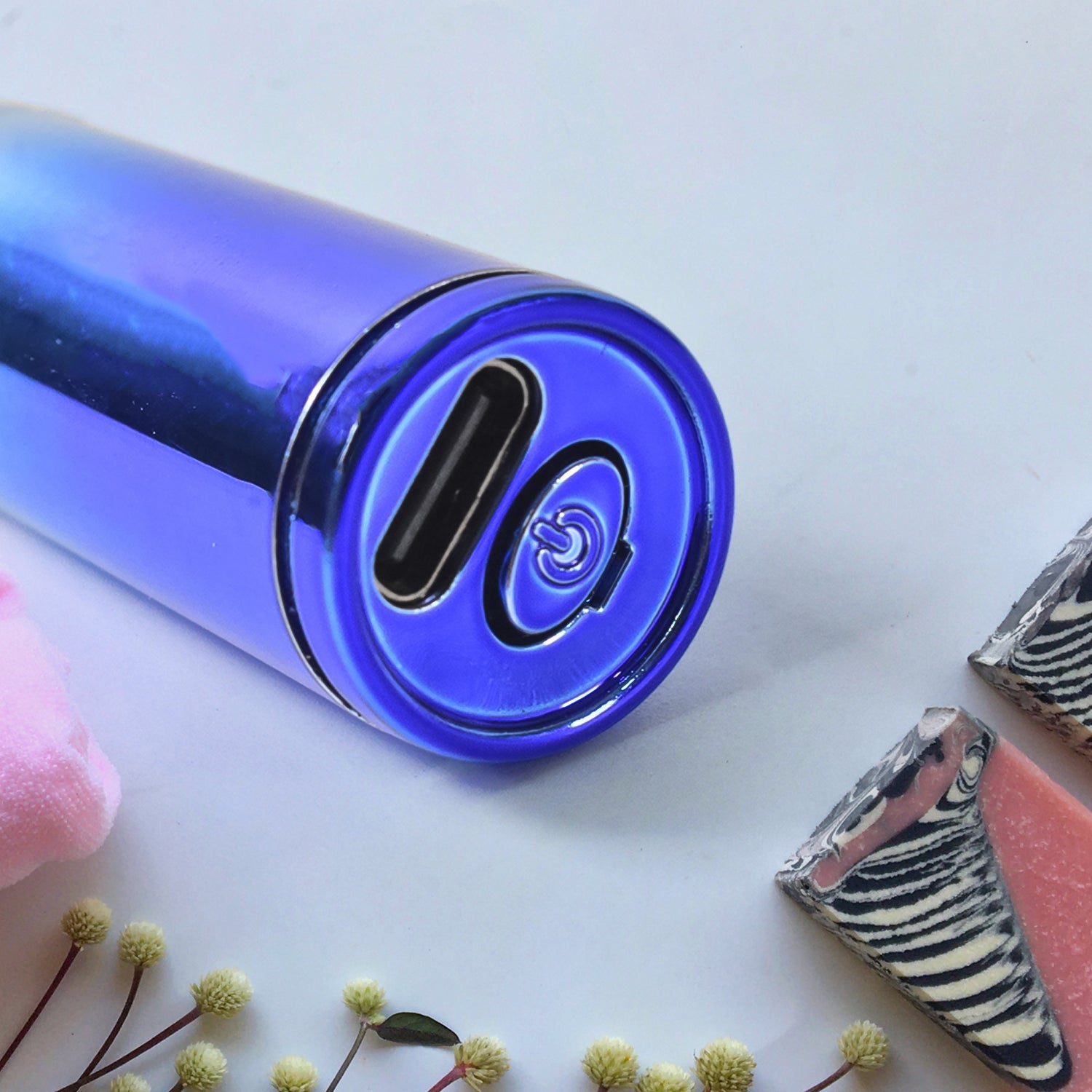 Compact electric trimmer designed for nose and eyebrow hair