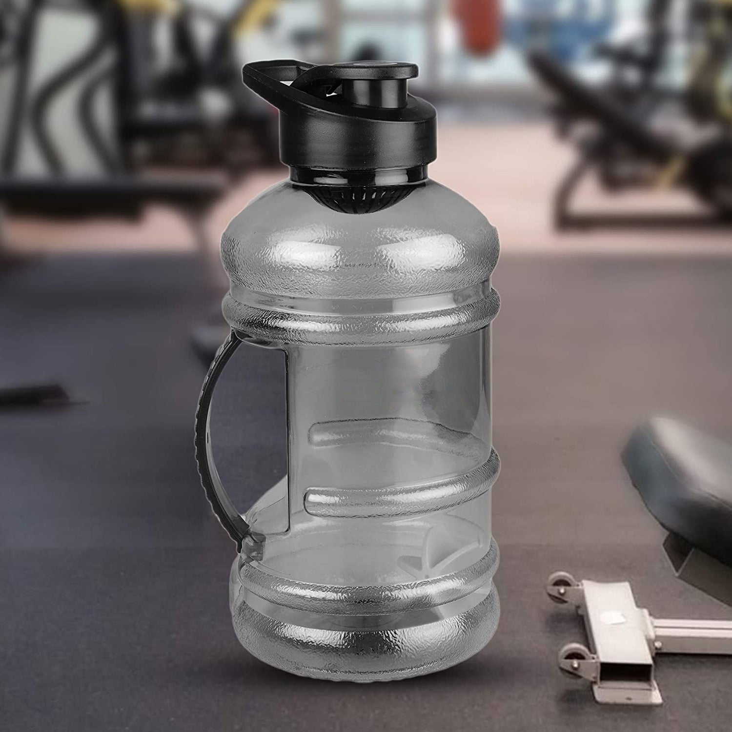 Hydrozilla 1.5L gym bottle showing measurement markings.