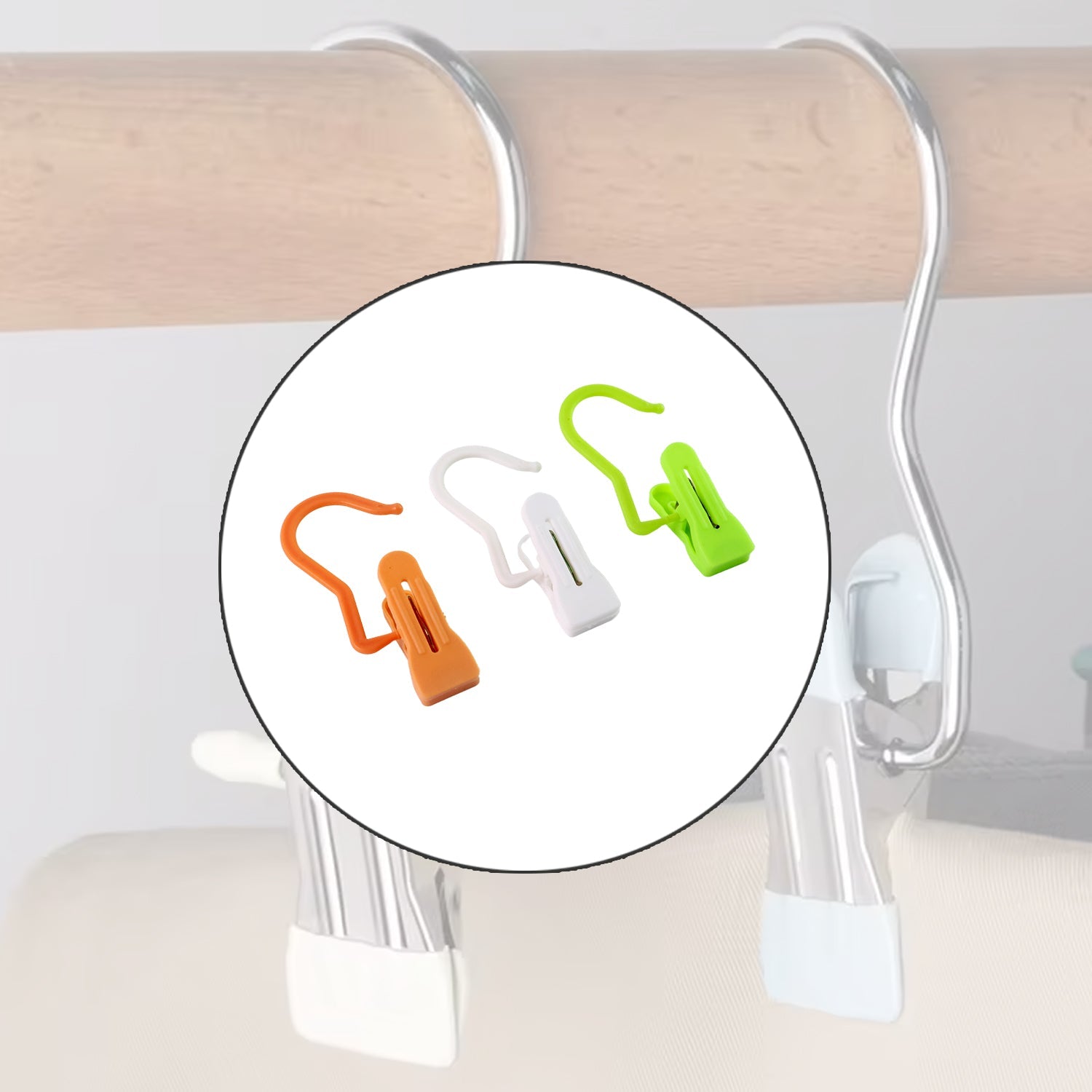 Hanging hook clip holding cloth securely using strong grip mechanism