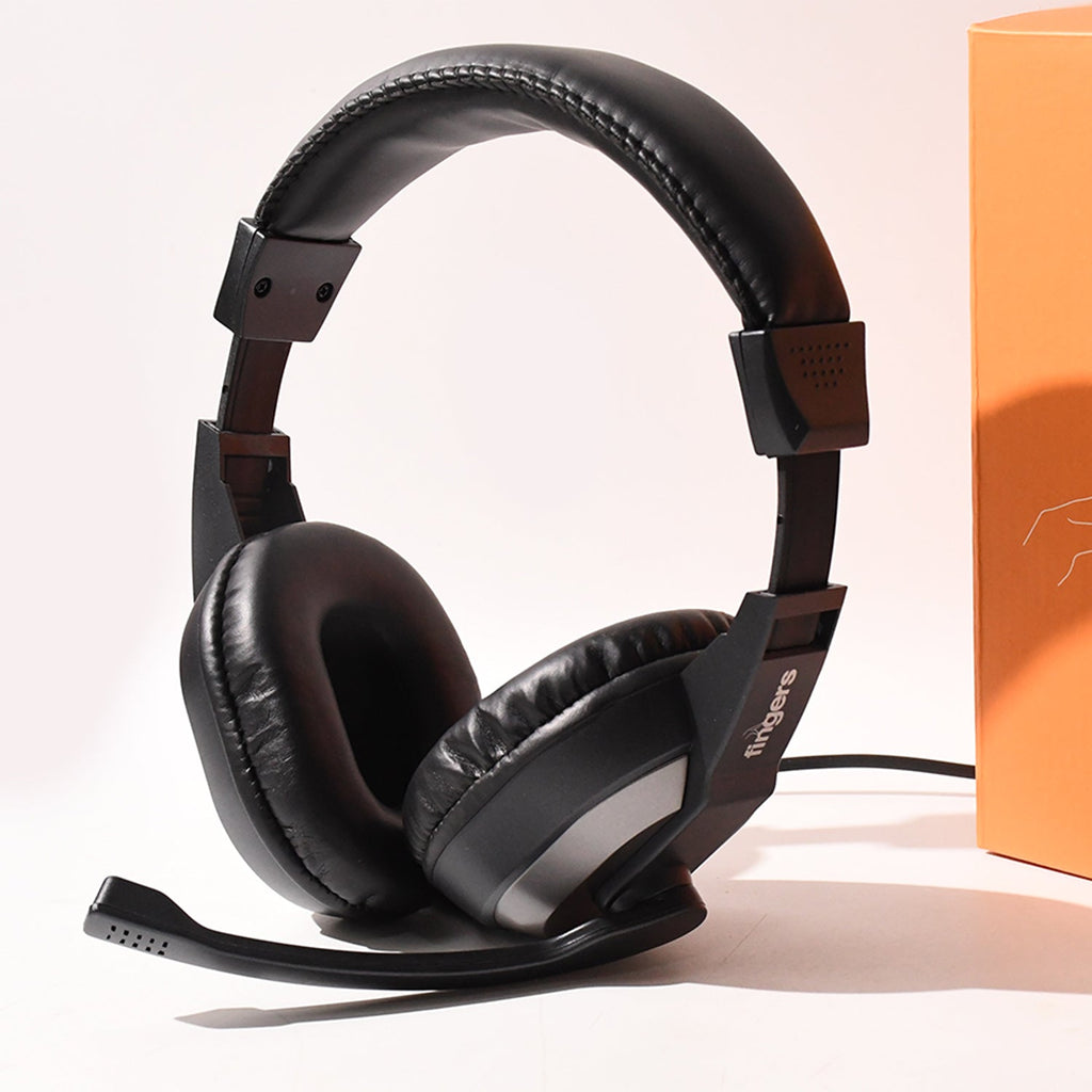 Wired headset with flexible mic ideal for audio calls and gaming