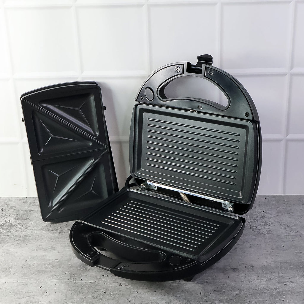 Electric Orbit sandwich maker cooking fresh sandwiches quickly