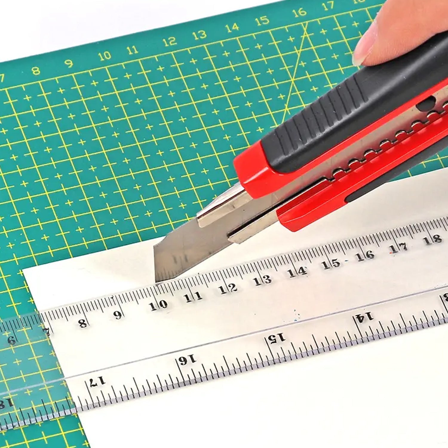18mm cutter knife set with a secure blade and comfortable handle.
