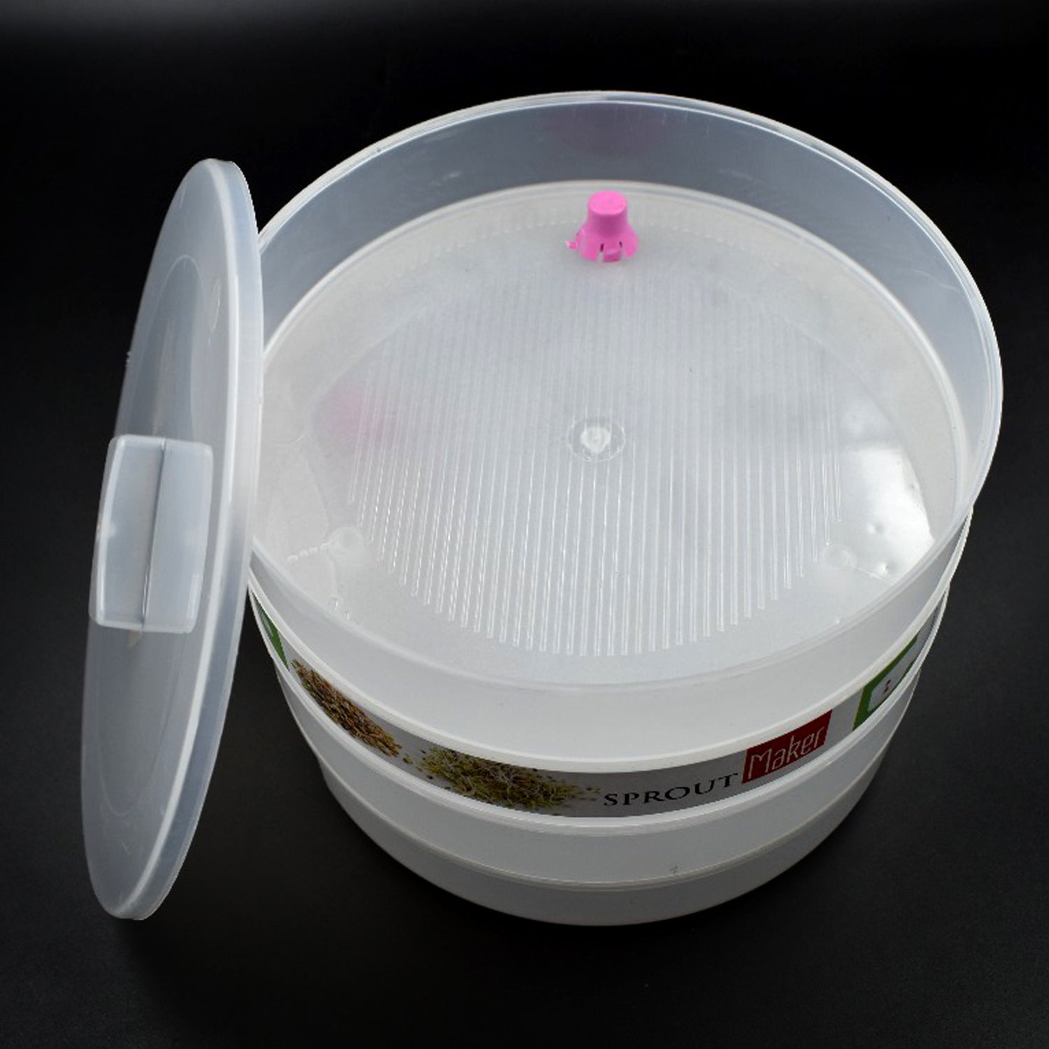 Detailed view of the Sprout Maker 4 Layer's drainage system, promoting optimal growth.