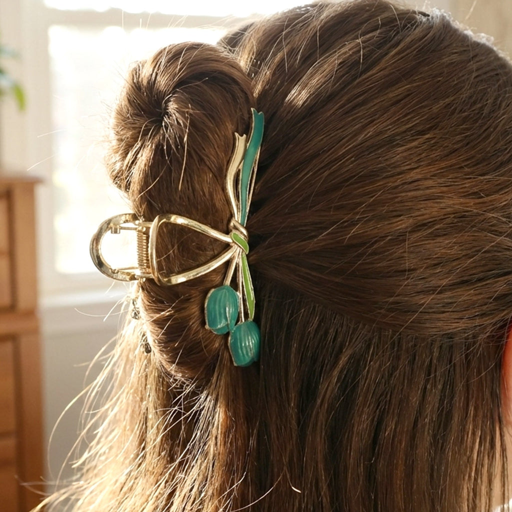 Hair claw clip stylish floral accent for everyday use