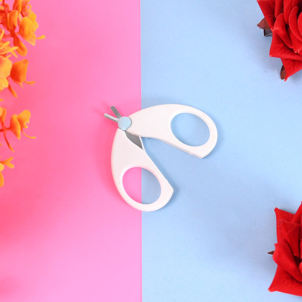 Gentle and safe baby nail cutter scissors with easy grip handles