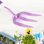 Detailed view of the garden tool kit with dimensions for each piece.