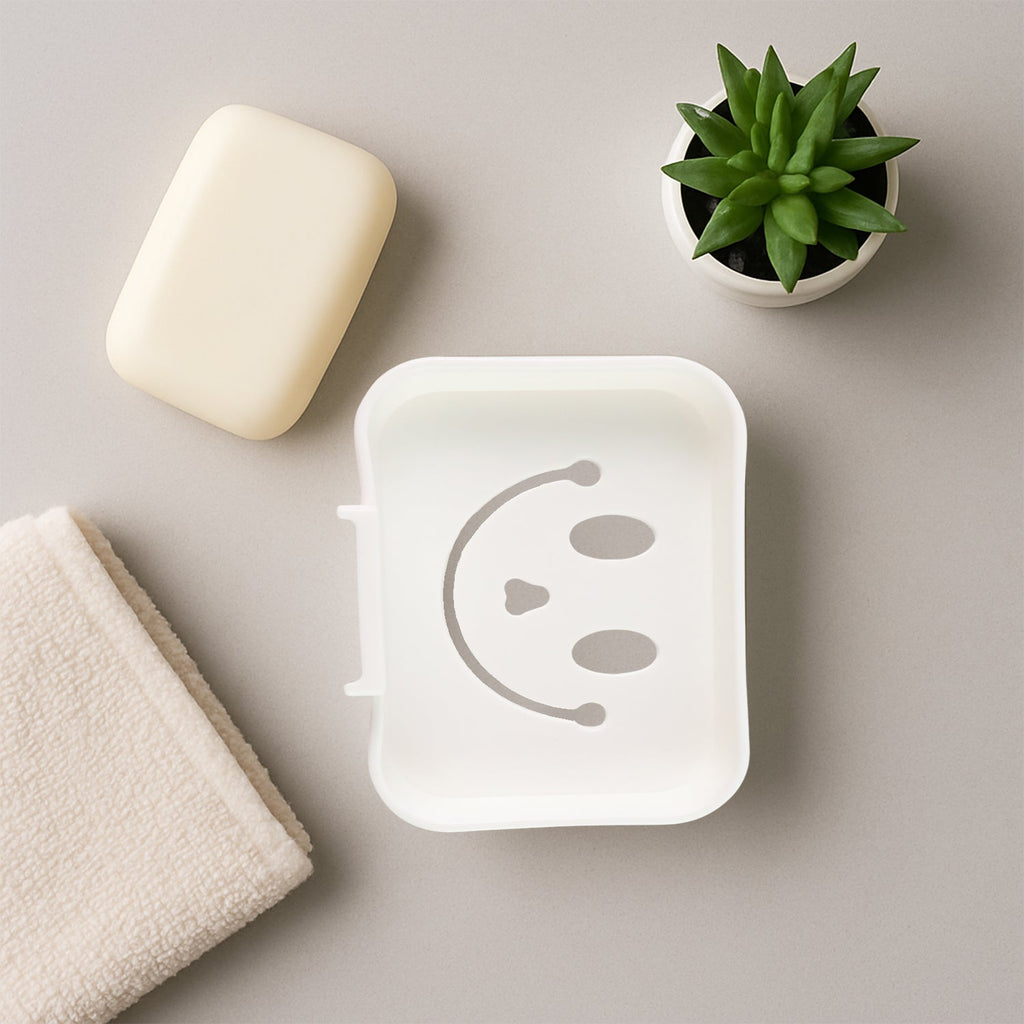 Easy cleaning removable tray of soap dish holder mounted on wall
