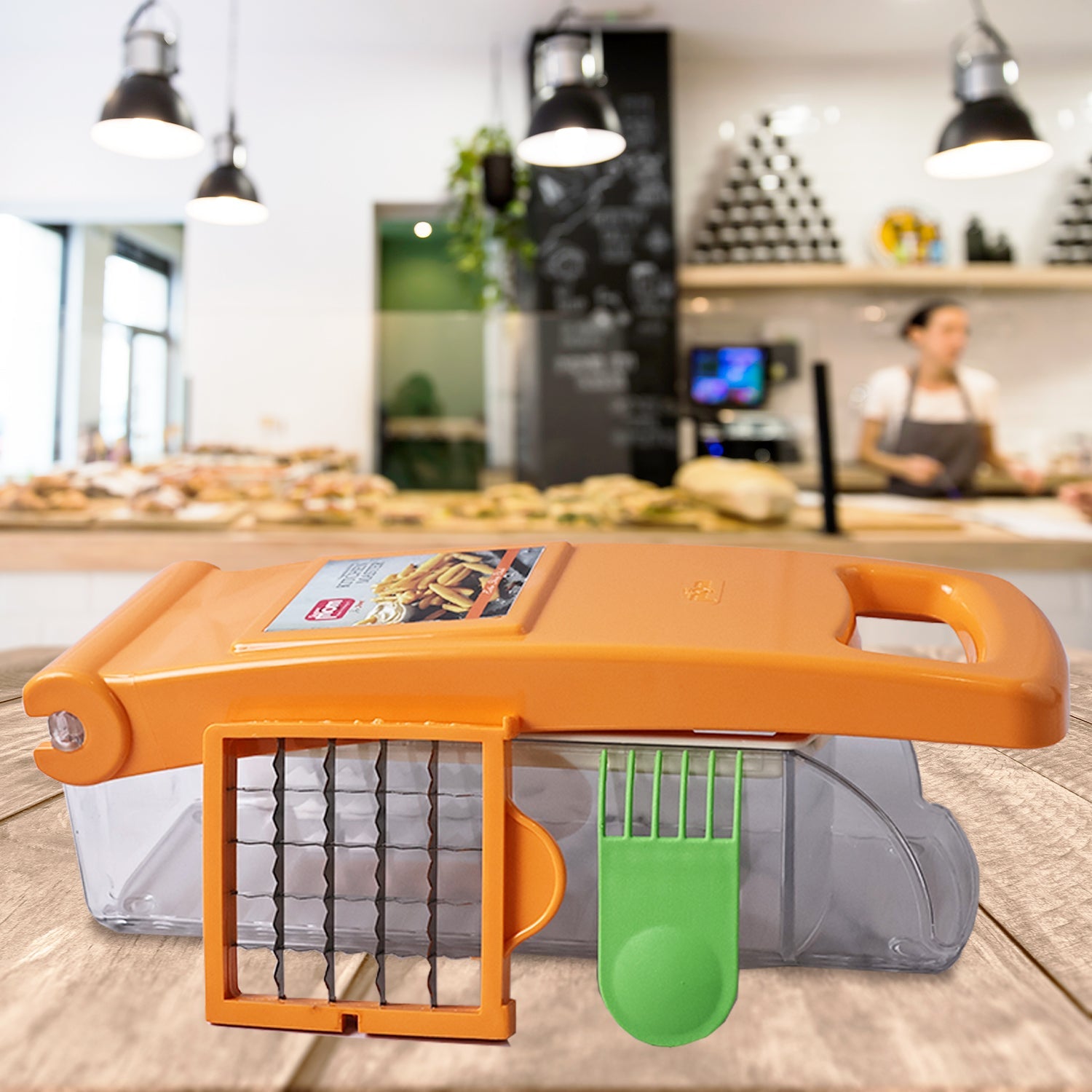 Supermom Master Chopper chopping fresh fruits and vegetables efficiently