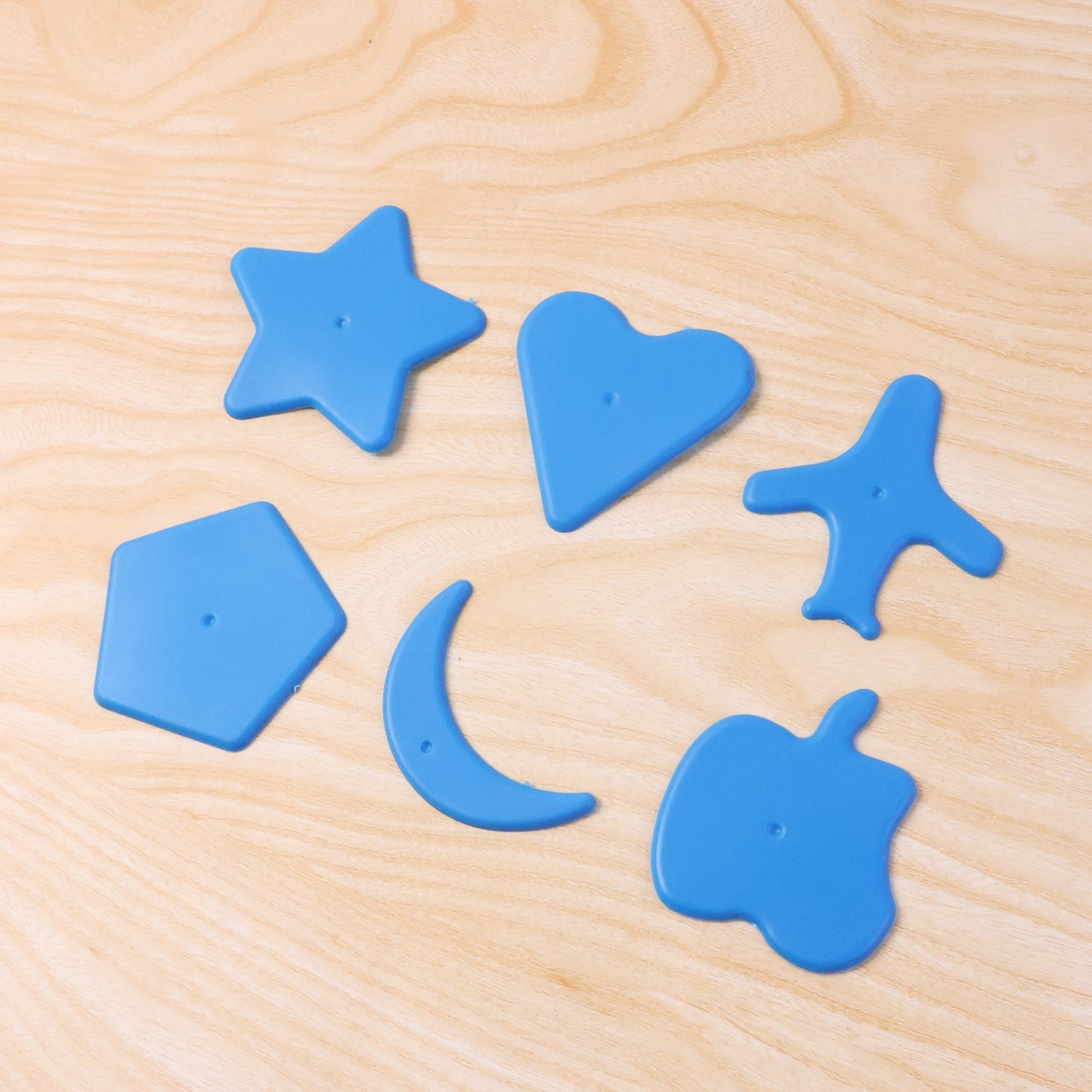 Haircut design stencil set showing 6 reusable creative trimmer templates