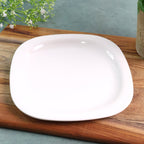 Lightweight and easy to handle square dinner plate 32 cm for daily meals