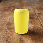Small air humidifier ideal for personal use on desks