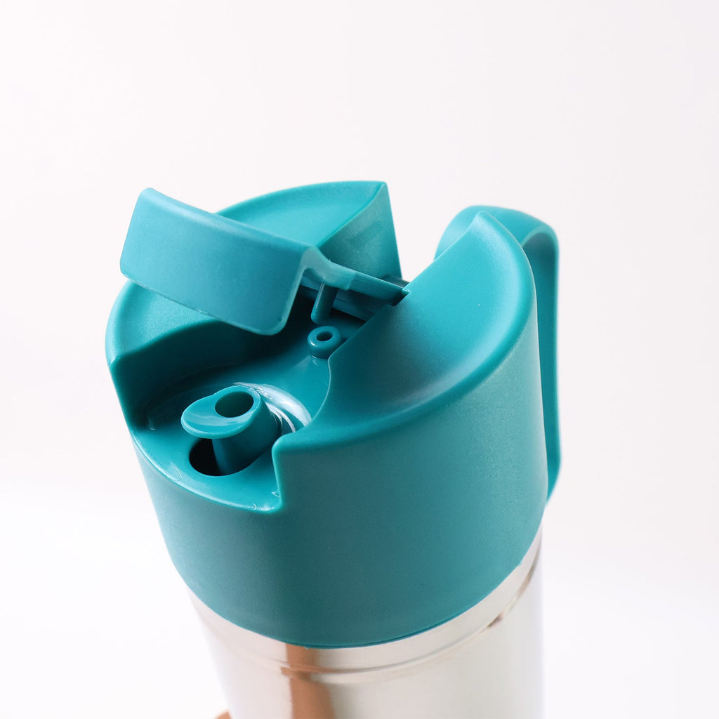 Modern design oil pourer bottle with flip top cap and ergonomic handle