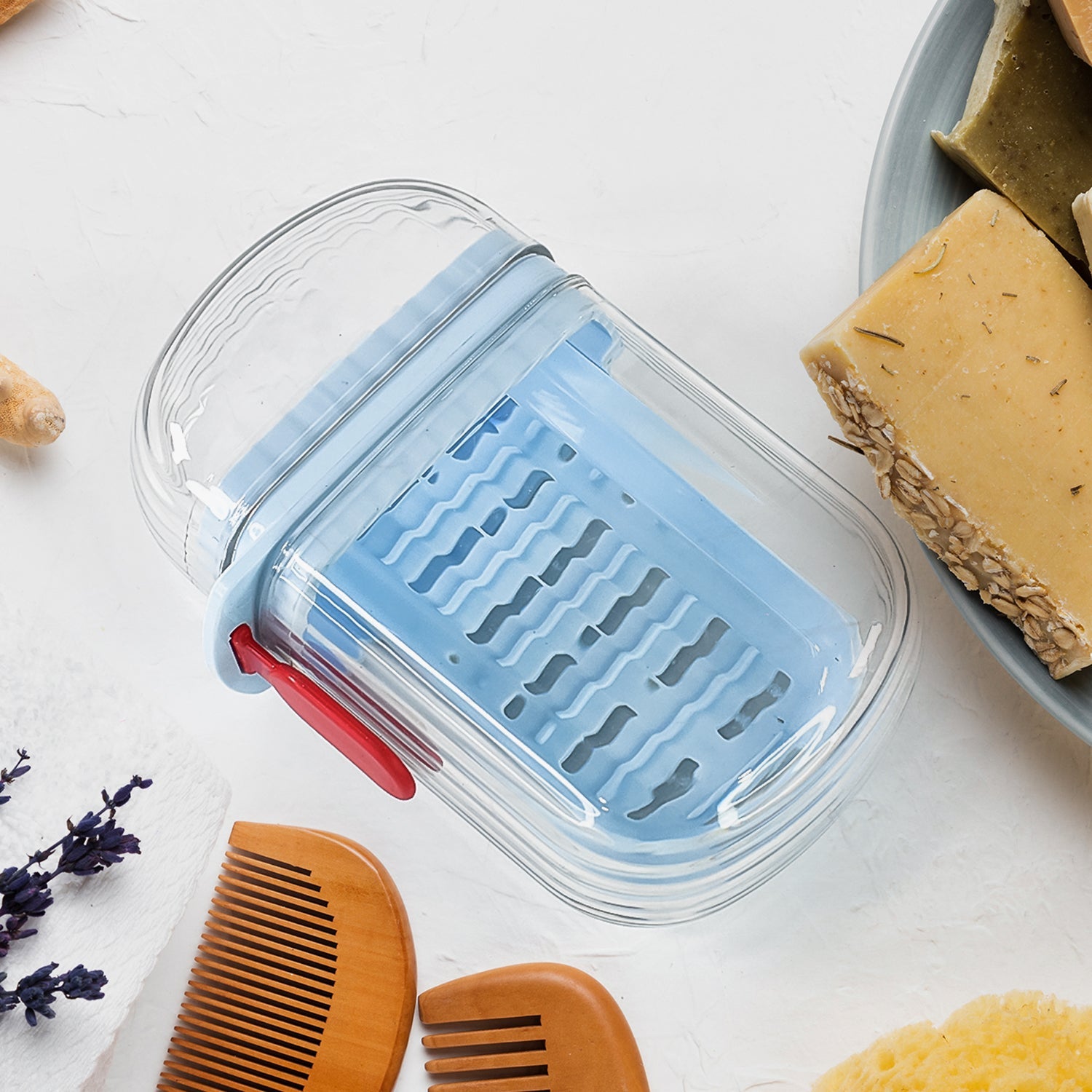 Secure clip-lock mechanism on travel soap case for tight sealing