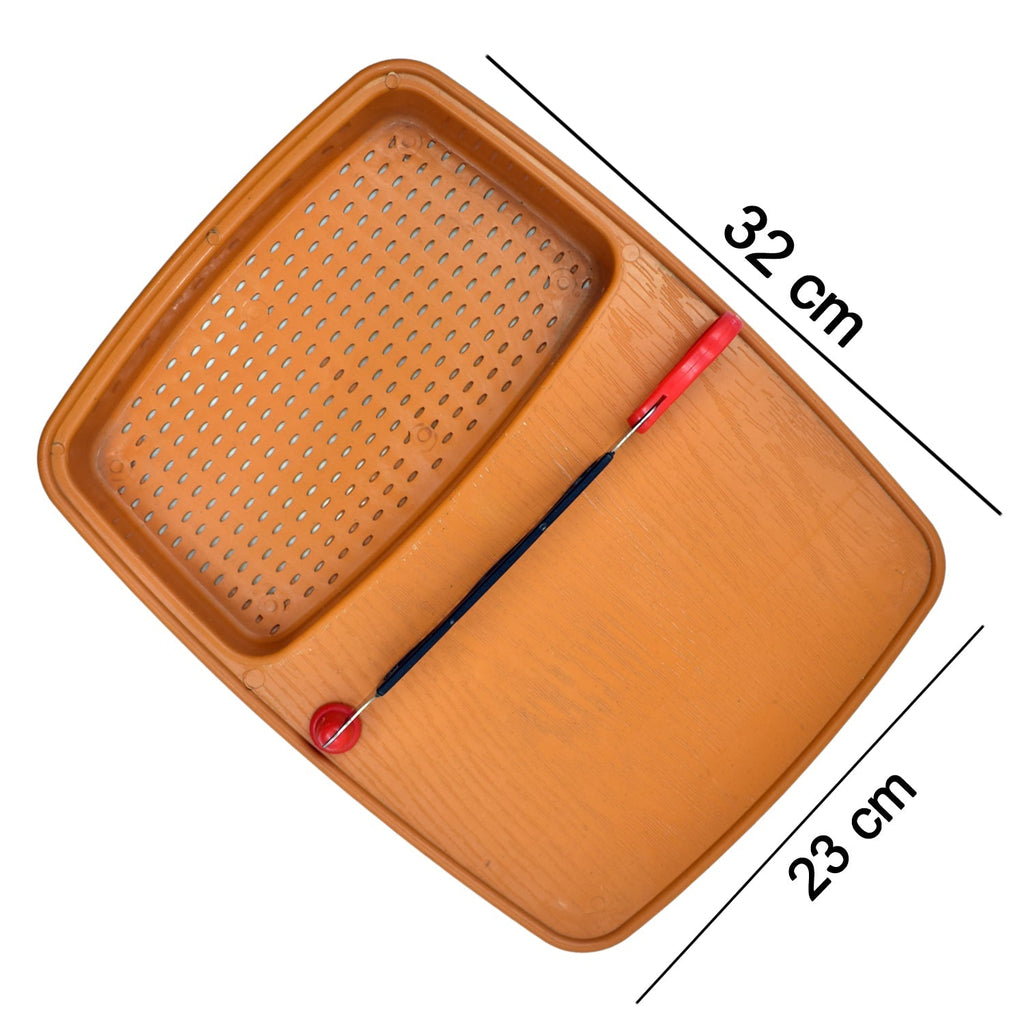 Efficient plastic slicing tray with a holder, perfect for quick and clean meal preparation.